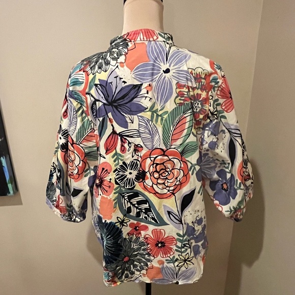 Ivy Jane Vibrant Floral V Neck Blouse, size Medium - Picture 4 of 10